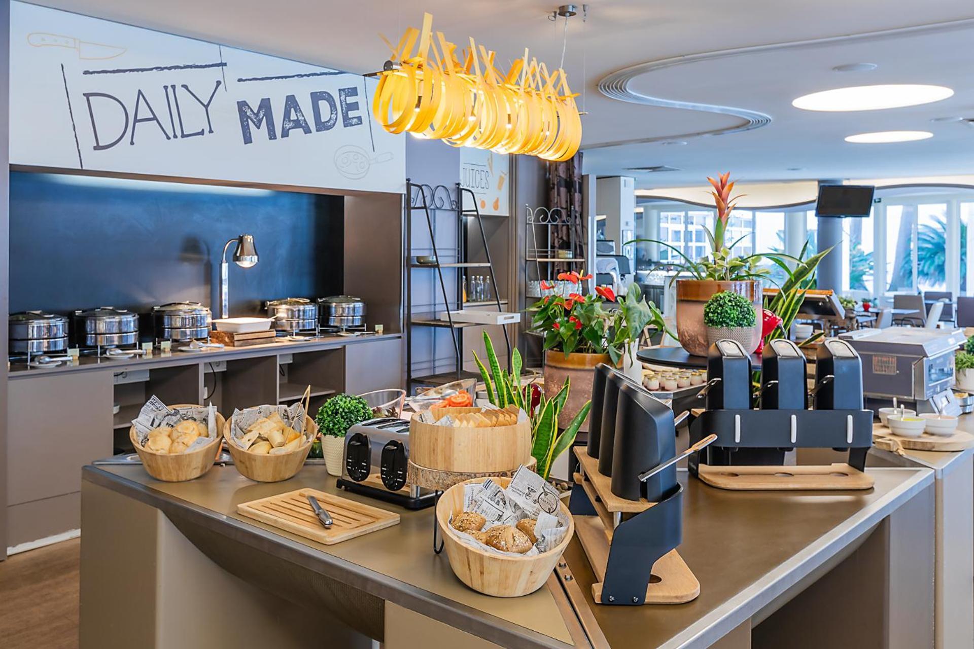 Novotel Setubal Bagian luar foto